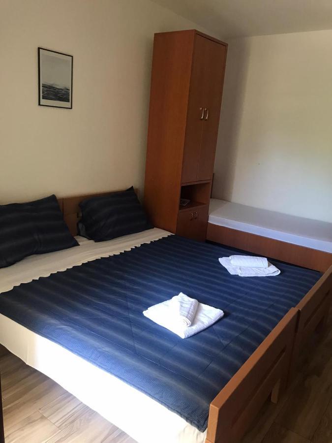 Guesthouse Dupin Vlasici Ngoại thất bức ảnh