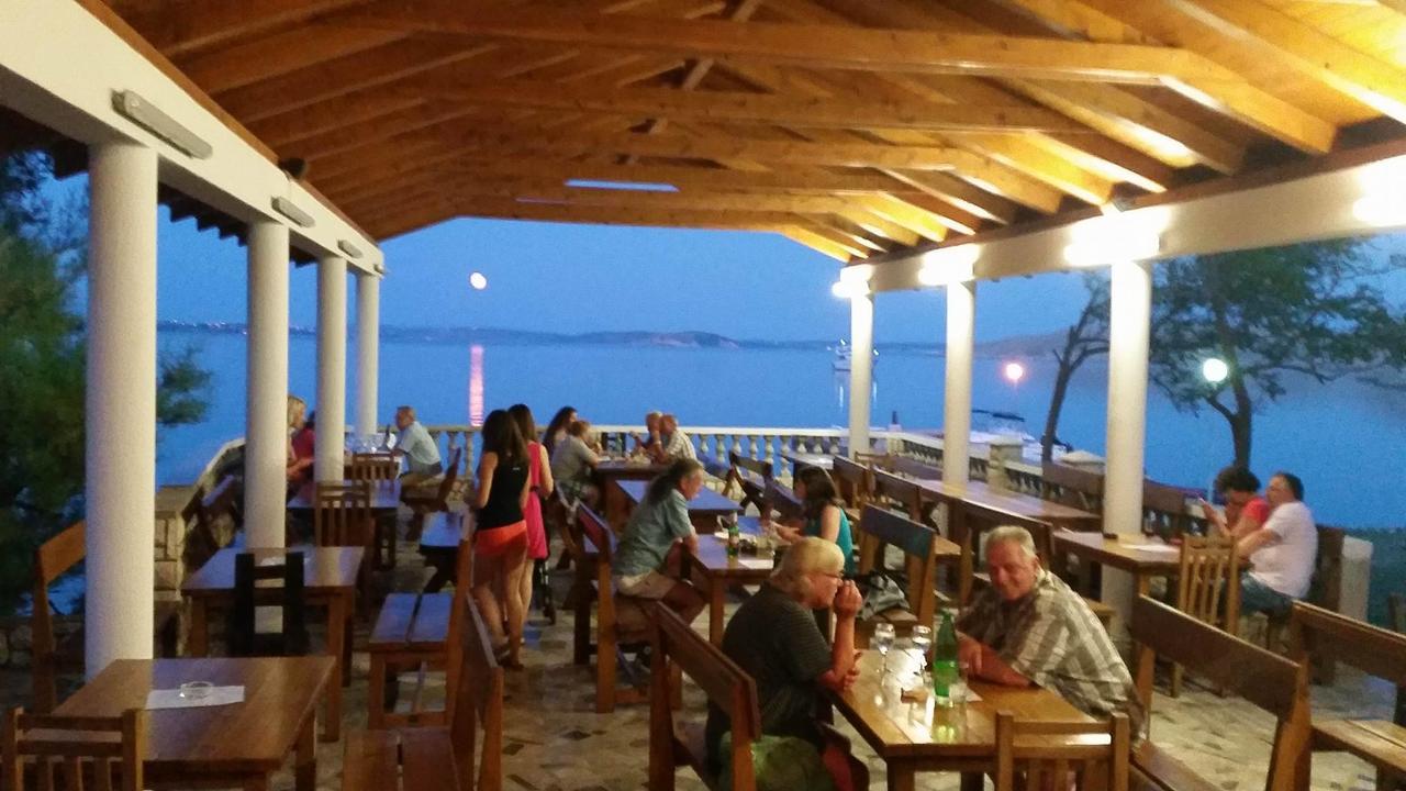 Guesthouse Dupin Vlasici Ngoại thất bức ảnh